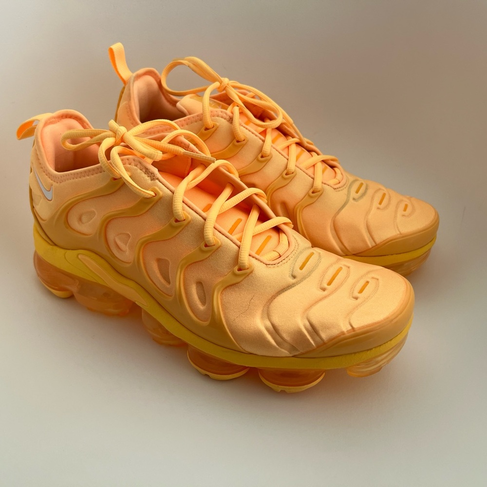 Nike Air Vapormax Plus Yolk Citron Pulse Orange DJ5993-800 Women's Size 11 Rare